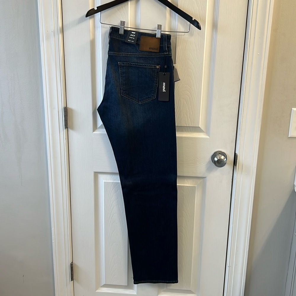 Mavi Zach Straight Leg Jean. 36x34.